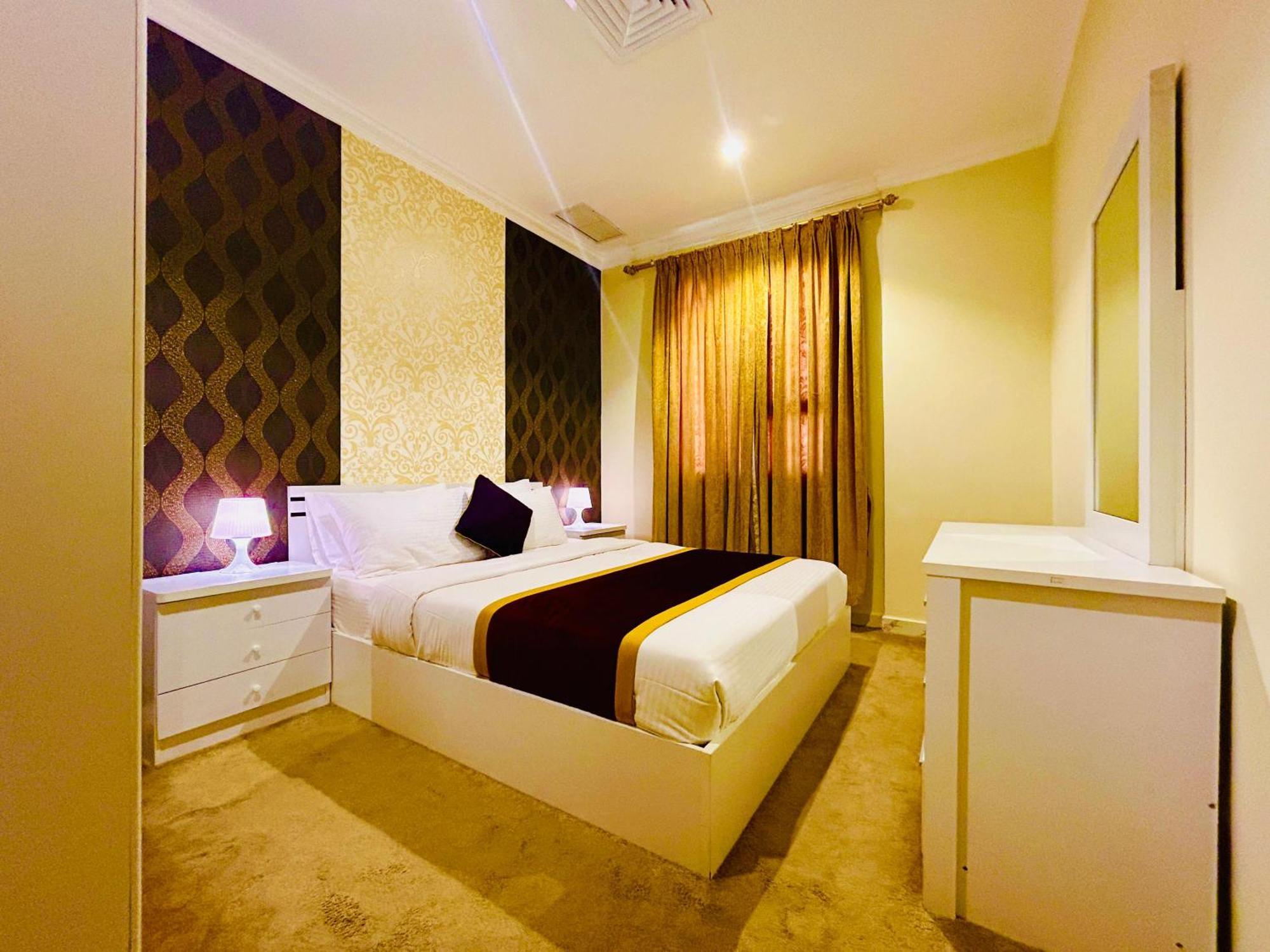 Aparthotel Golden Dahlia Fintas Kuwait City Exterior foto